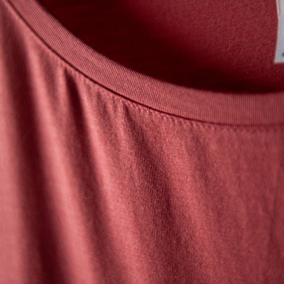 Fabletics Side Knot Workout Tank Tunic Top - Picture 4 of 10